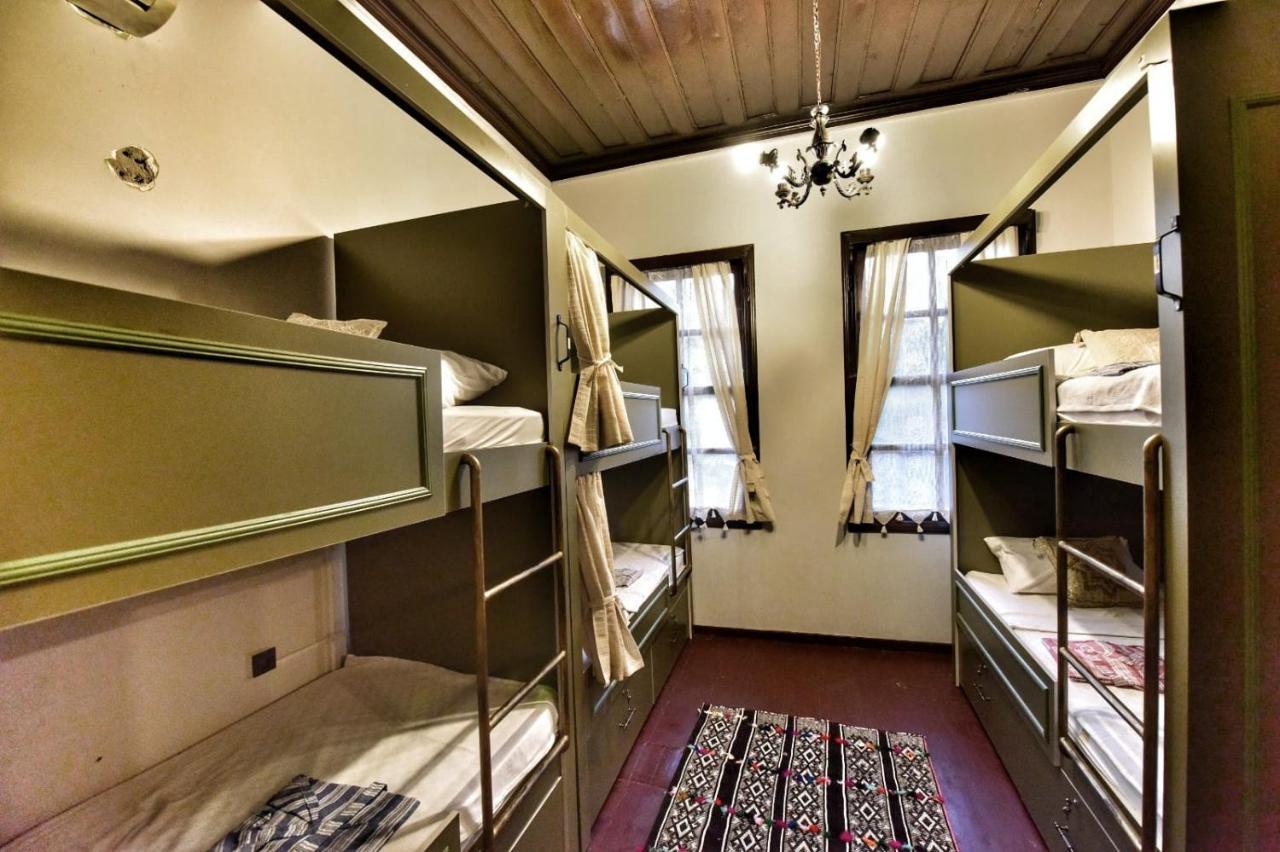 Lords Hostel & Pub أنطاليا المظهر الخارجي الصورة