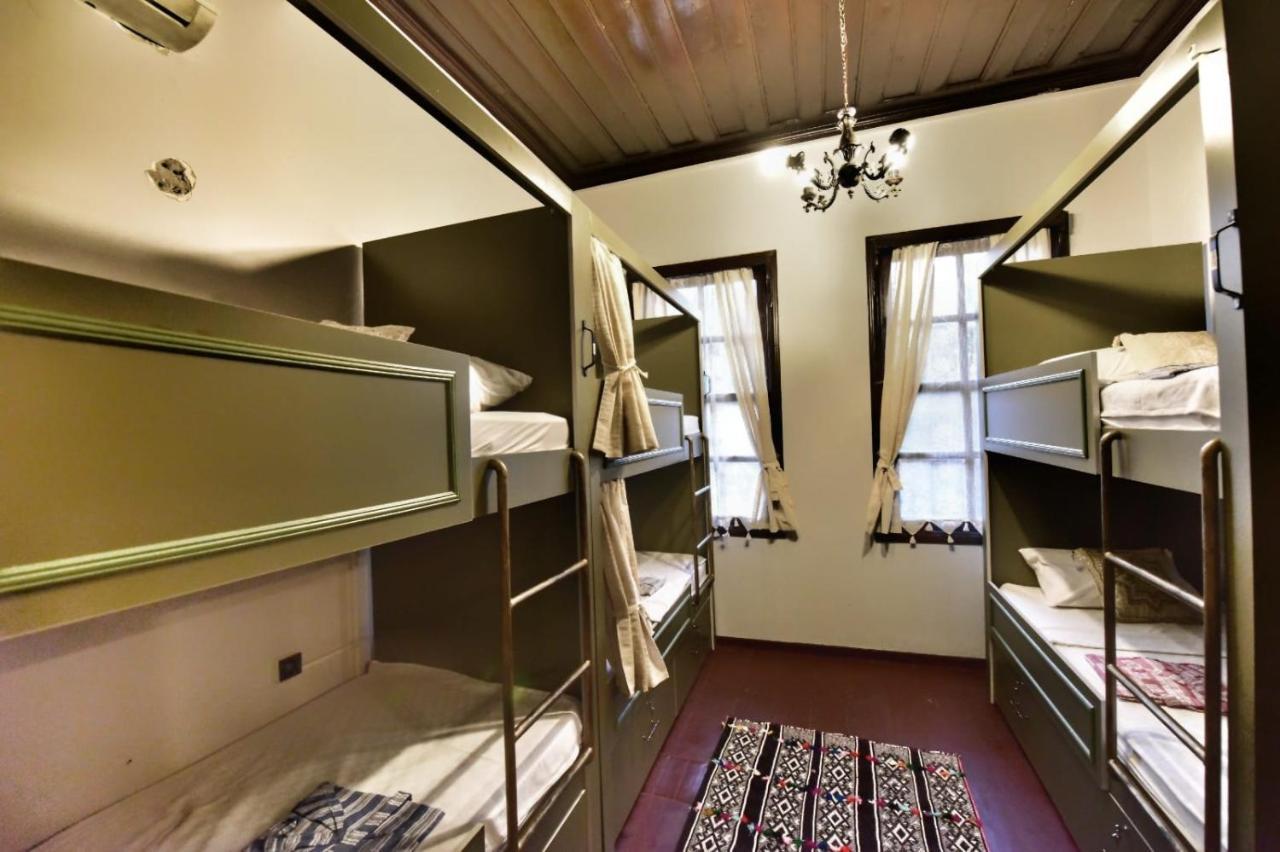 Lords Hostel & Pub أنطاليا المظهر الخارجي الصورة