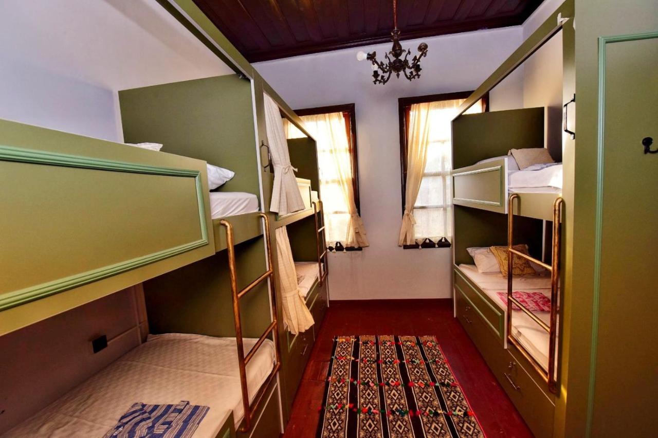 Lords Hostel & Pub أنطاليا المظهر الخارجي الصورة